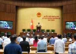 Quốc hội dành phút mặc niệm Chủ tịch Quốc hội Lào Saysomphone Phomvihane