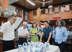 Nâng tầm Gốm Bát Tràng, đổi mới thiết kế để trở thành dòng quà tặng giá trị
