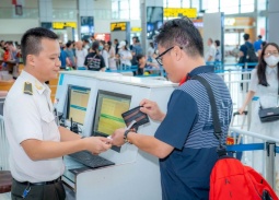 Giá vé máy bay bất ngờ 'hạ nhiệt' dịp Quốc khánh 2/9