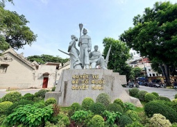 Hà Nội di dời tượng đài 'Quyết tử để Tổ quốc quyết sinh'