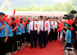 Gần 372.000 học sinh TP Quảng Ninh hân hoan chào mừng năm học mới
