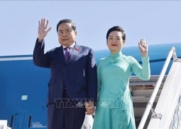 Chủ tịch Quốc hội Trần Thanh Mẫn bắt đầu chuyến thăm chính thức Mông Cổ