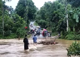 Thanh Hóa: Mưa lớn kéo dài nhiều xã miền núi bị ngập lụt, cô lập