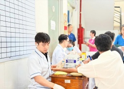 Bộ Y tế gỡ những vướng mắc trong khám sức khỏe miễn phí toàn dân