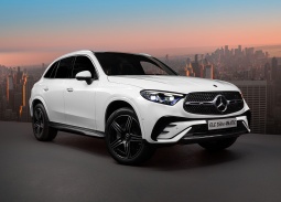 Mercedes-Benz GLC: Điều chỉnh giá bán, thêm phiên bản PHEV