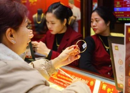 Giá vàng hôm nay 5/10: Thế giới hồi phục nhẹ, trong nước đi ngang