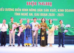 Nghệ An biểu dương 130 hộ nông dân sản xuất, kinh doanh giỏi tiêu biểu