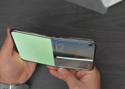 Nguyên nhân có thể khiến màn hình iPhone Duo bị nứt