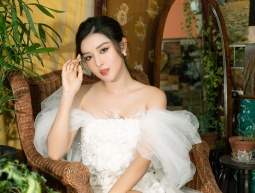 Á hậu Huyền My kiêu sa trong sắc trắng tinh khôi