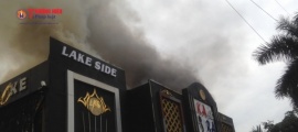 Clip: Toàn cảnh cháy lớn tại quán karaoke  Lake Side - phố Nguyễn Hữu Thọ, Hà Nội