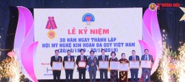 Hội Mỹ nghệ kim hoàn đá quý Việt Nam tổ chức 30 năm ngày thành lập