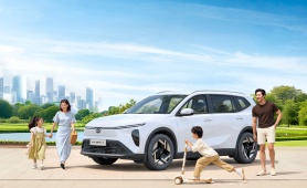 Ghế trượt linh hoạt, cửa gió tới hàng ba: VF MPV 7 ghi điểm với cả gia đình