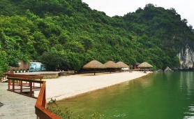 Quảng Ninh: Bãi biển Soi Sim lọt top bãi biển đẹp nhất thế giới
