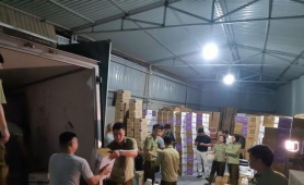 Hà Nội: Thu giữ hàng nghìn chai sữa không rõ nguồn gốc tại xã La Phù