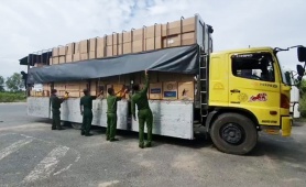 An Giang: Tạm giữ số lượng lớn khẩu trang, mỹ phẩm không rõ nguồn gốc