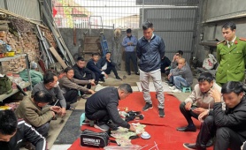 Hà Nội: Tạm giữ hình sự 18 đối tượng về hành vi đánh bạc
