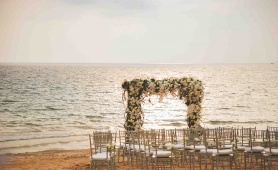 Crowne Plaza Phu Quoc Starbay chắp cánh ước mơ tình yêu tại tiệc cưới biển lãng mạn ở Phú Quốc