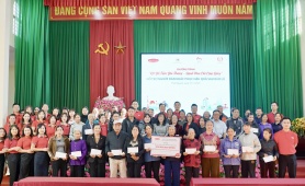 Dai-ichi Life Việt Nam hỗ trợ 3,8 tỷ đồng giúp người dân tái thiết cuộc sống sau thiên tai