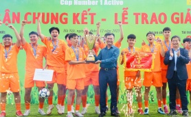 Number 1 tiếp tục đồng hành cùng thế hệ học trò tỏa sáng tài năng trên sân cỏ học đường