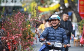 Thủ tướng chỉ đạo chi trả gộp 2 tháng lương hưu, trợ cấp BHXH dịp Tết