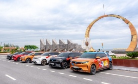 Bán xe xăng lên đời xe điện, chủ xe VinFast VF 9 xuýt xoa: “Biết xe xịn thế này đã sớm mua vài chiếc”