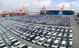 Ôtô nhập khẩu về Việt Nam lập kỷ lục, đạt 4,7 tỷ USD trong năm 2025