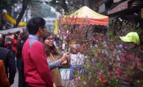 Bộ Công Thương yêu cầu đảm bảo nguồn cung hàng hóa, bình ổn thị trường dịp Tết Bính Ngọ