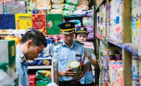Tăng mức phạt buôn lậu, gian lận thương mại và hàng giả để siết kỷ cương thị trường