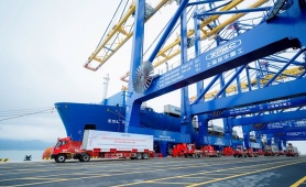 Năm 2025, thương mại Việt Nam - Singapore đạt gần 40 tỷ SGD