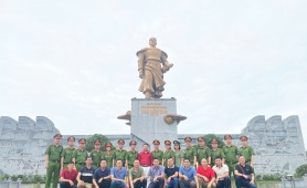 Công an phường Tây Hồ tổ chức các hoạt động kỷ niệm 51 năm ngày Giải phóng miền Nam, thống nhất đất nước