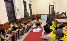 Ninh Bình: Triệt phá tụ điểm xóc đĩa quy mô lớn, bắt 25 đối tượng 