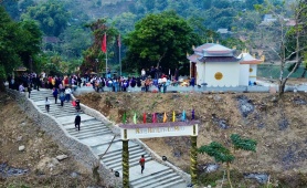 Đền Nàng Han điểm hội tụ tâm linh và trầm tích văn hóa giữa lòng hồ sông Đà
