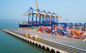 Kinh tế Việt Nam khởi sắc, kim ngạch xuất nhập khẩu vượt 445 tỷ USD