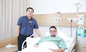 Vinmec Hải Phòng áp dụng thành công kỹ thuật thay khớp vai đảo ngược cho bệnh nhân người Anh