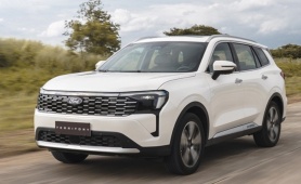Ford Việt Nam hỗ trợ lãi suất 0% cho khách hàng mua Transit và Territory trong tháng 7