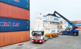 Xuất khẩu tăng tốc: Động lực lớn cho tăng trưởng, nhưng bài toán chất lượng vẫn ở phía trước