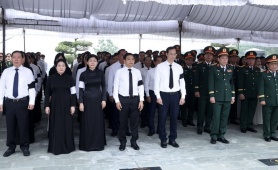 Phó Thủ tướng Nguyễn Văn Thắng dự lễ an táng 63 hài cốt liệt sĩ tại Đồng Nai 