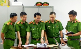 Thanh Hóa: Bắt giữ đường dây buôn bán nước hoa giả mạo các nhãn hiệu nổi tiếng