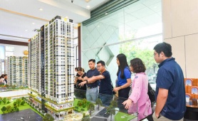 Tiền gửi tiết kiệm lập kỷ lục, người mua nhà 'chờ' lãi suất dưới 9%