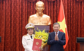Thứ trưởng Bộ Công an Đặng Hồng Đức được thăng quân hàm Thượng tướng