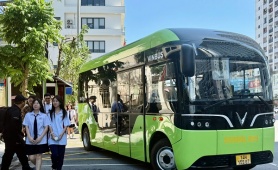 Quảng Ninh triển khai xe bus điện miễn phí đưa đón học sinh đến trường