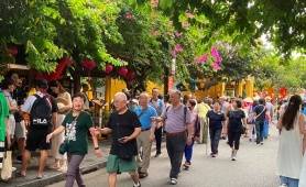 Du lịch Việt Nam đón gần 16 triệu lượt khách quốc tế trong 8 tháng