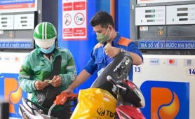 Giá xăng tăng mạnh, vượt 25.000 đồng/lít từ 15h chiều nay 