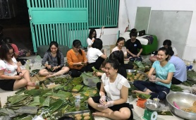 Người dân Cần Thơ và Đồng Tháp hăng hái chung tay hỗ trợ đồng bào miền Trung