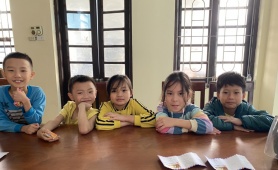 Hà Nội: Nhóm học sinh nhờ Công an trả lại 5 triệu đồng cho người đánh rơi