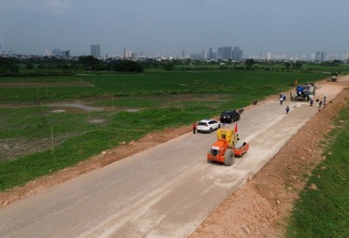 Thủ tướng yêu cầu tháo gỡ khó khăn, đẩy nhanh tiến độ các công trình giao thông