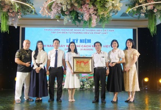 TW Hội Nghệ nhân và Thương hiệu Việt Nam chúc mừng TCĐT Thương hiệu và Pháp luật nhân Kỷ niệm 100 năm Ngày Báo chí cách mạng Việt Nam