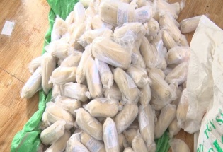 An Giang: Bắt giữ hơn 3 tấn chả đòn chay không rõ nguồn gốc