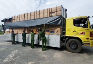 An Giang: Tạm giữ số lượng lớn khẩu trang, mỹ phẩm không rõ nguồn gốc