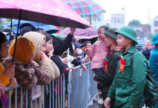 Hà Nội: Gần 4.500 thanh niên ưu tú của Thủ đô phấn khởi nhập ngũ